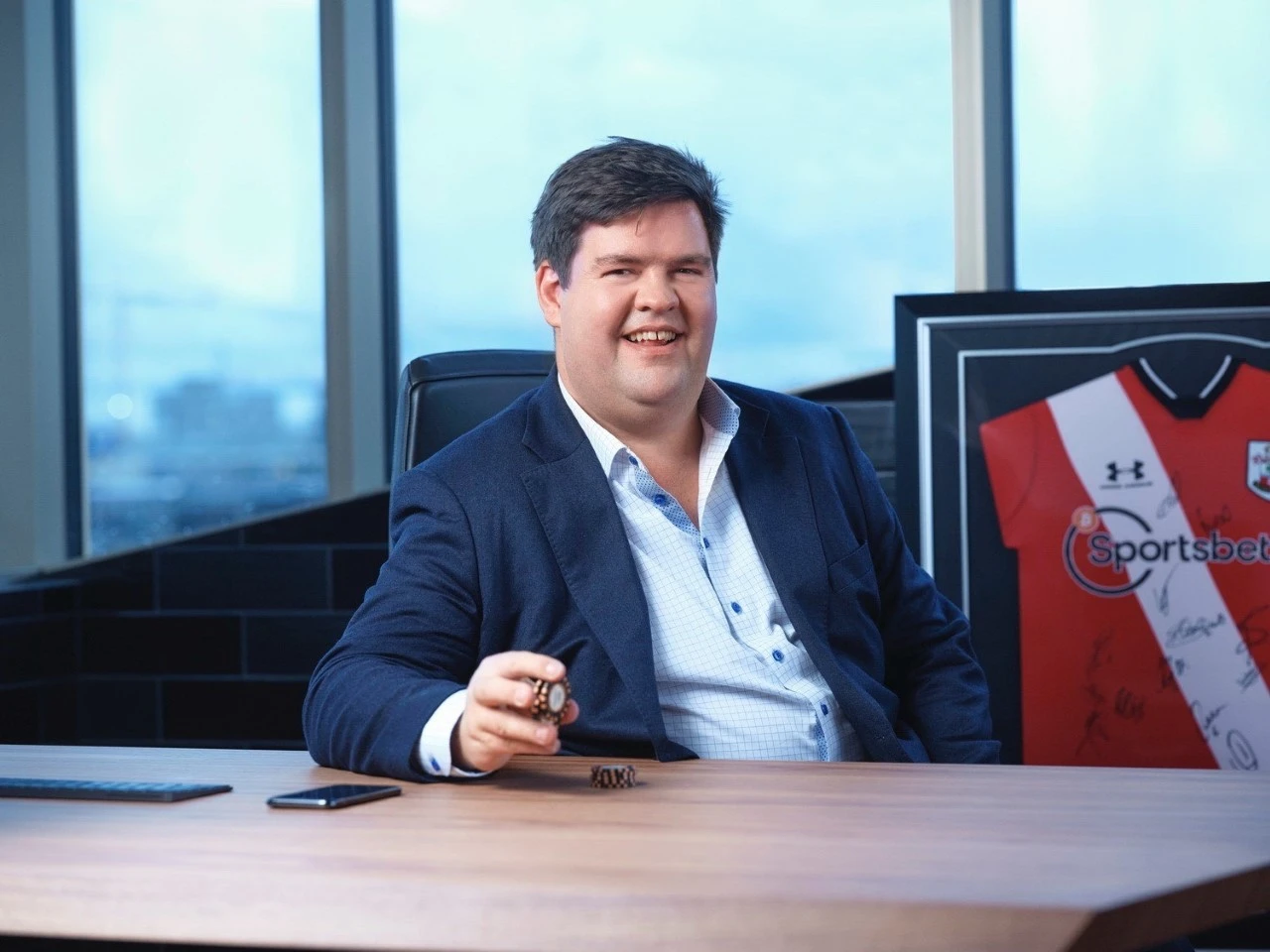 Yolo regulated pivot